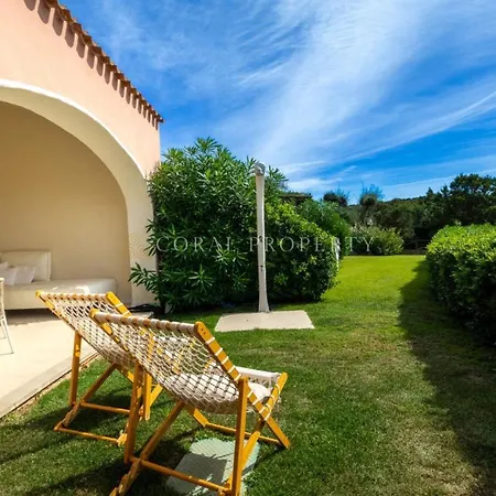 Sara - - 2 Private Beaches & Garden - By Coral *