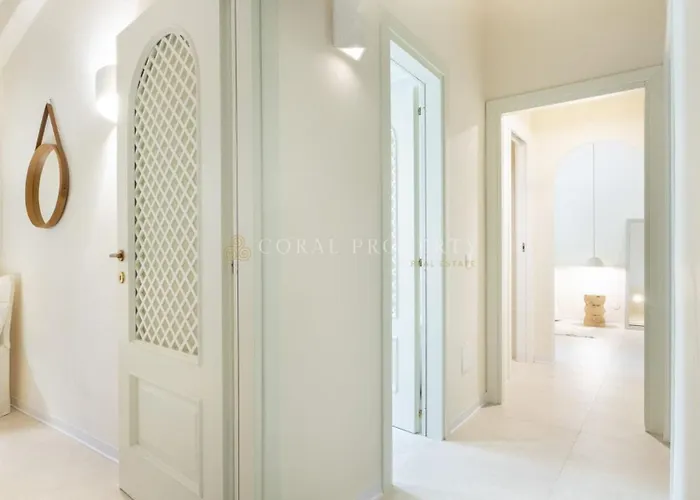 Sara - - 2 Private Beaches & Garden - By Coral